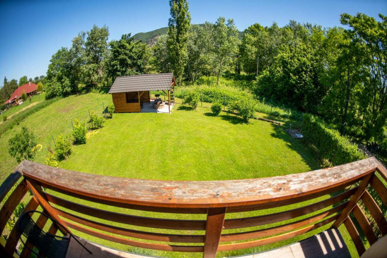 Dunazug Apartmanház Dömös Exteriér fotografie